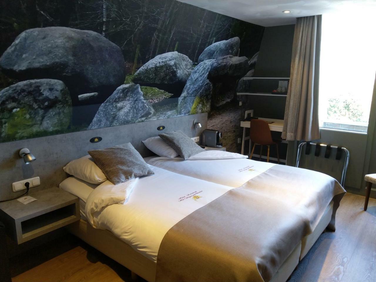 Hotel Het Wapen Van Drenthe Roden Exterior photo